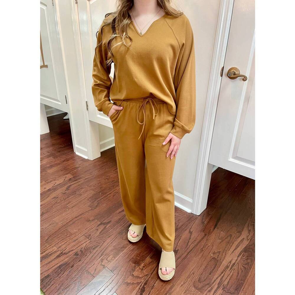 NEW LISTICLE vixen v neck sweatshirt and pants set in butter scotch